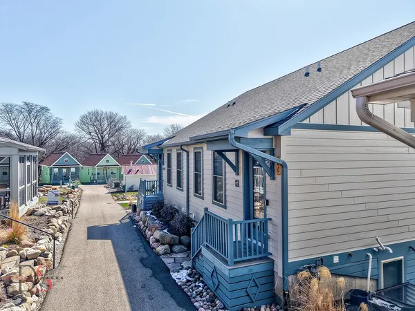 $439,900 | 100 Great Loop E Drive, Unit 34, Ottawa, IL 61350