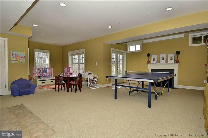 2801 Rifle Ridge Road Oakton, VA 22124 - Photo 14 of 30 a workspace with furniture and window