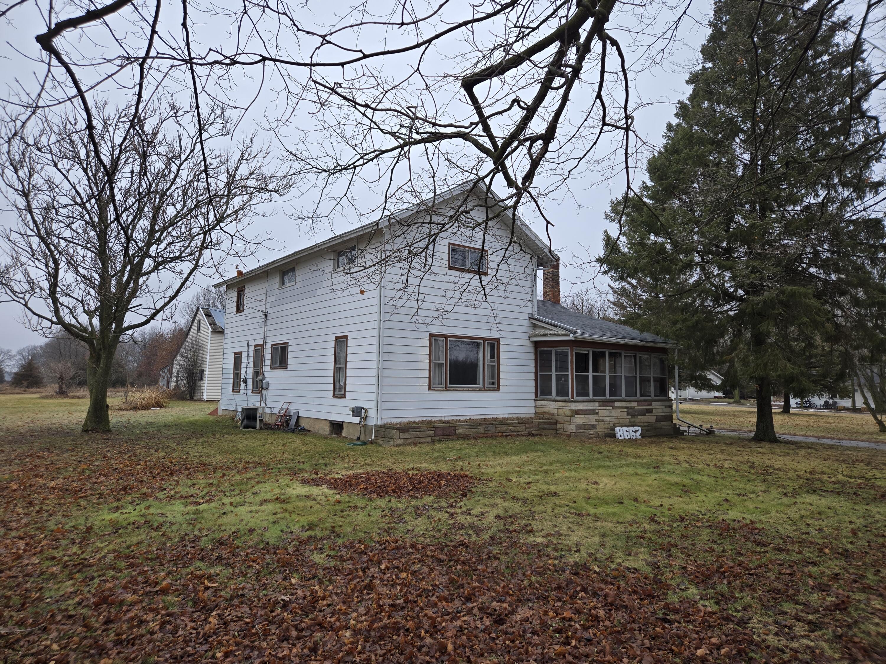 8662 South Stoney Lake Road Jackson, MI 49201 - Photo 6 of 59 20260107_111850