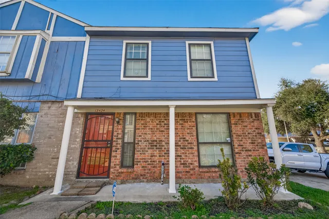 $1,325 | 13424 Castilian Drive, Houston, TX 77015
