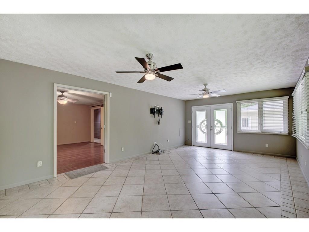 2223 West Stop 11 Road Indianapolis, IN 46217 - Photo 24 of 43 Gallery Image 24