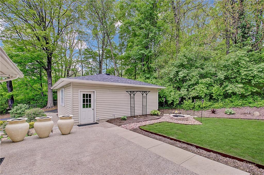 2223 West Stop 11 Road Indianapolis, IN 46217 - Photo 32 of 43 Gallery Image 32