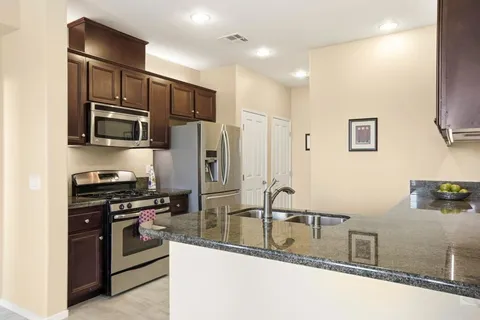 $895,000 | 11130 Taloncrest Way, Unit 19, San Diego, CA 92126