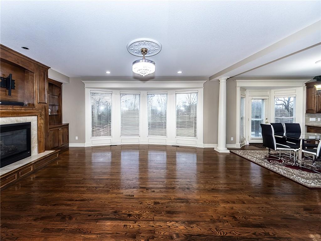 916 Southwest 33rd Street Lee's Summit, MO 64082 - Photo 11 of 38