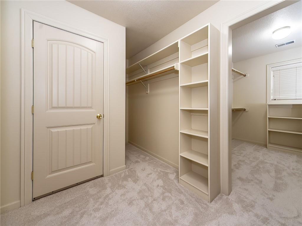 916 Southwest 33rd Street Lee's Summit, MO 64082 - Photo 22 of 38