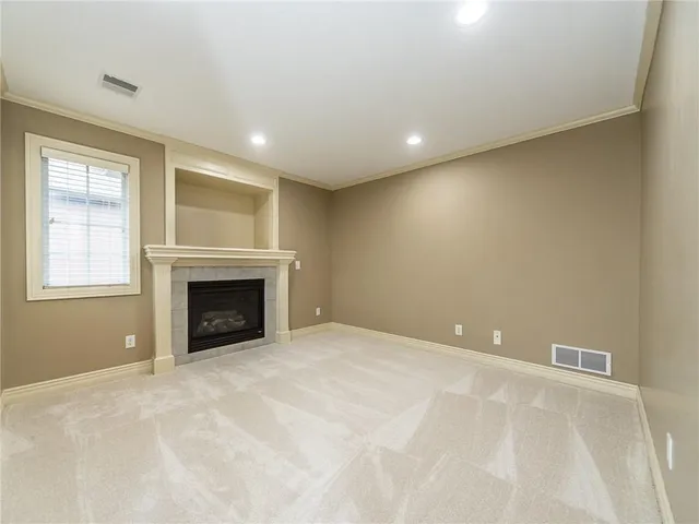 $675,000 | 916 Southwest 33rd Street, Lee's Summit, MO 64082