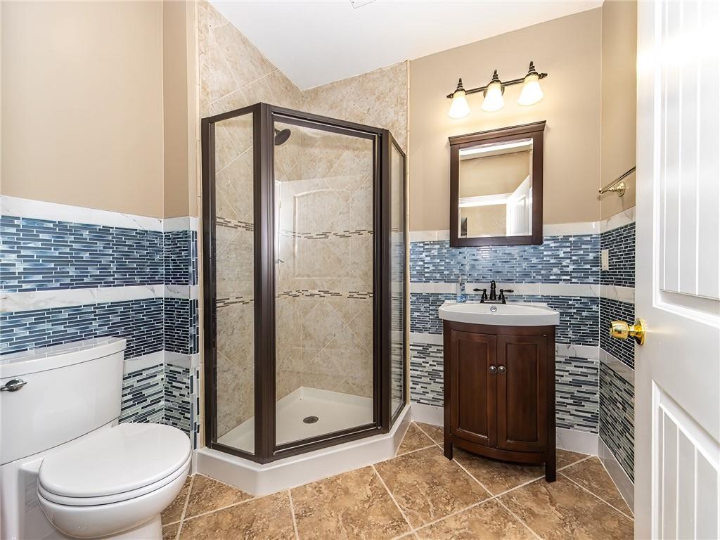 916 Southwest 33rd Street Lee's Summit, MO 64082 - Photo 27 of 38