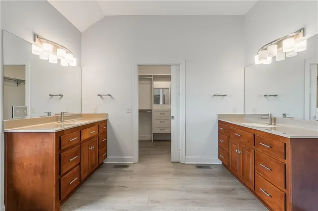 $899,000 | 4215 Greystone Drive, St. Joseph, MO 64505