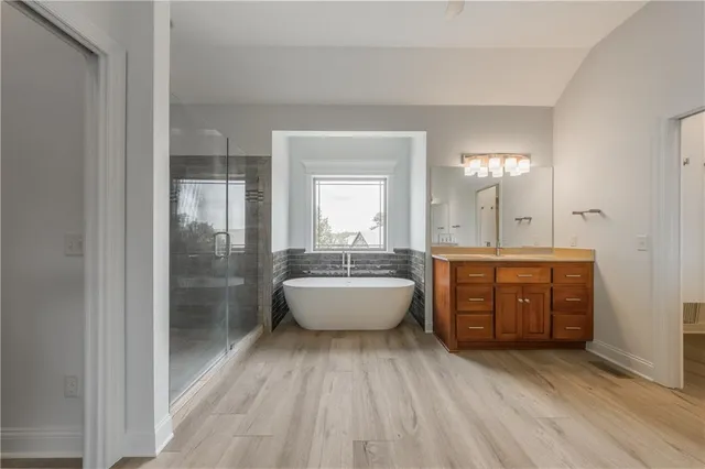 $899,000 | 4215 Greystone Drive, St. Joseph, MO 64505