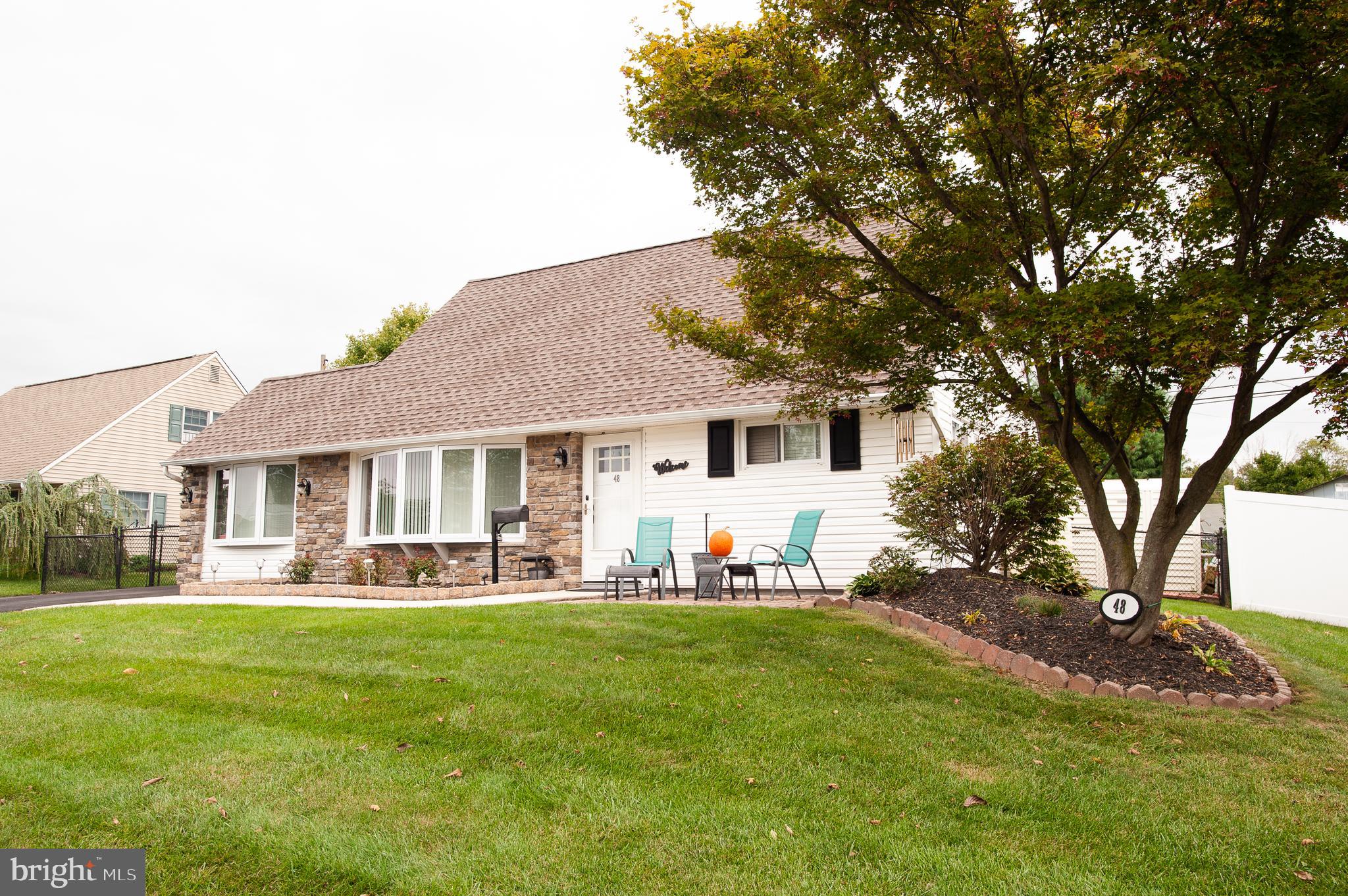 48 Conifer Road Levittown, PA 19057 - Photo 2 of 31