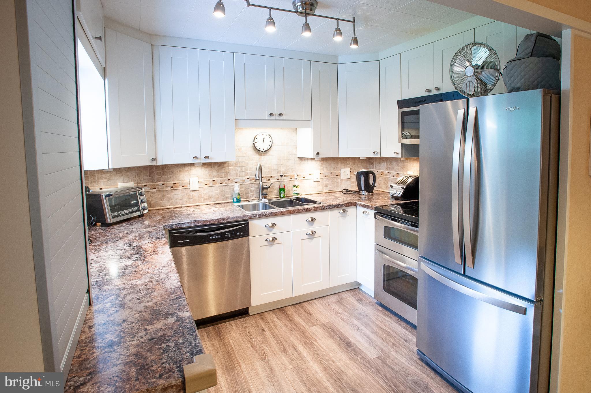 48 Conifer Road Levittown, PA 19057 - Photo 17 of 31