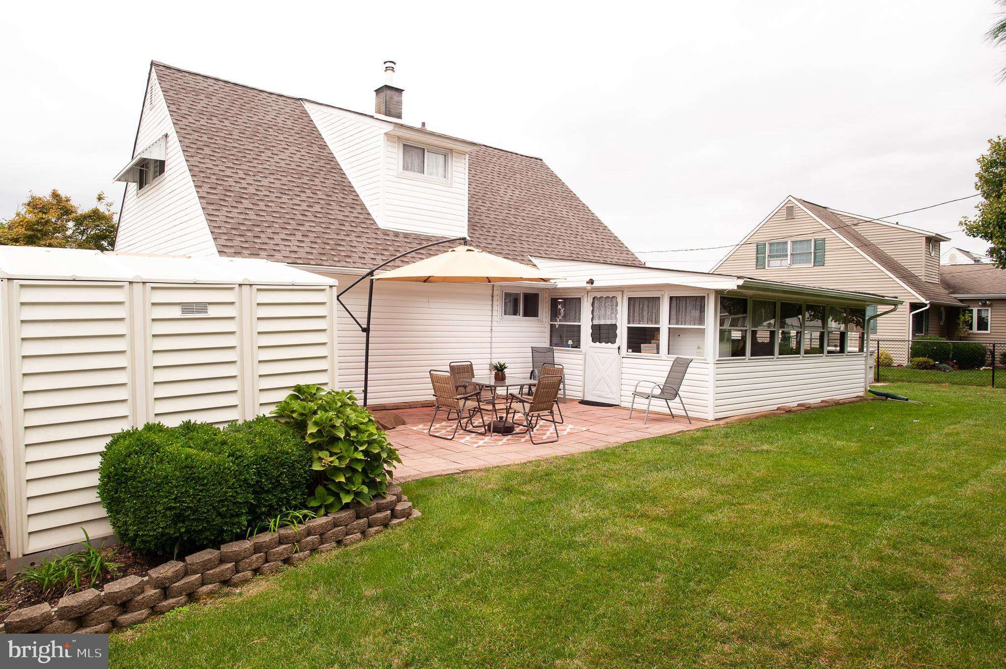 48 Conifer Road Levittown, PA 19057 - Photo 5 of 31