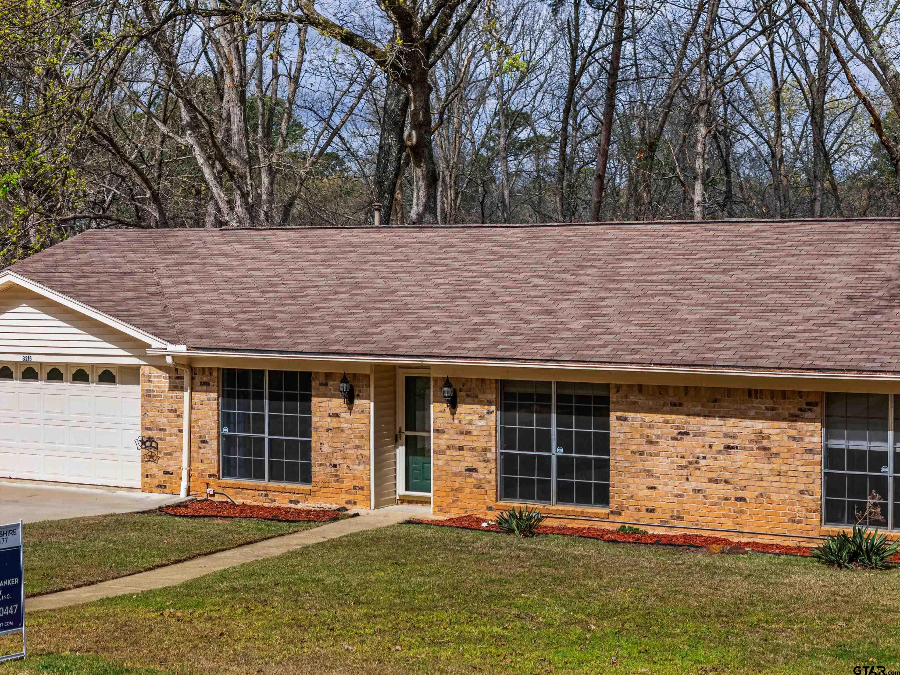 3215 Restview Street Longview, TX 75605 - Photo 3 of 44