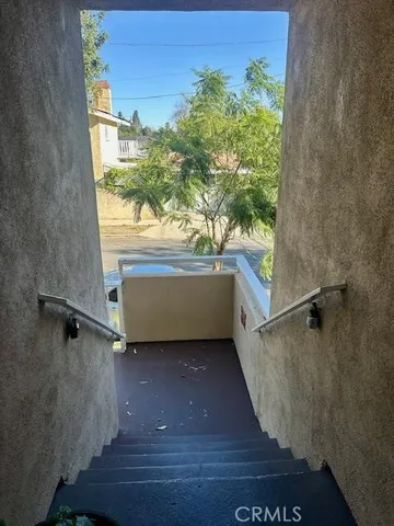 $2,550 | 5821 Sylmar Avenue, Unit 2, Van Nuys, CA 91401