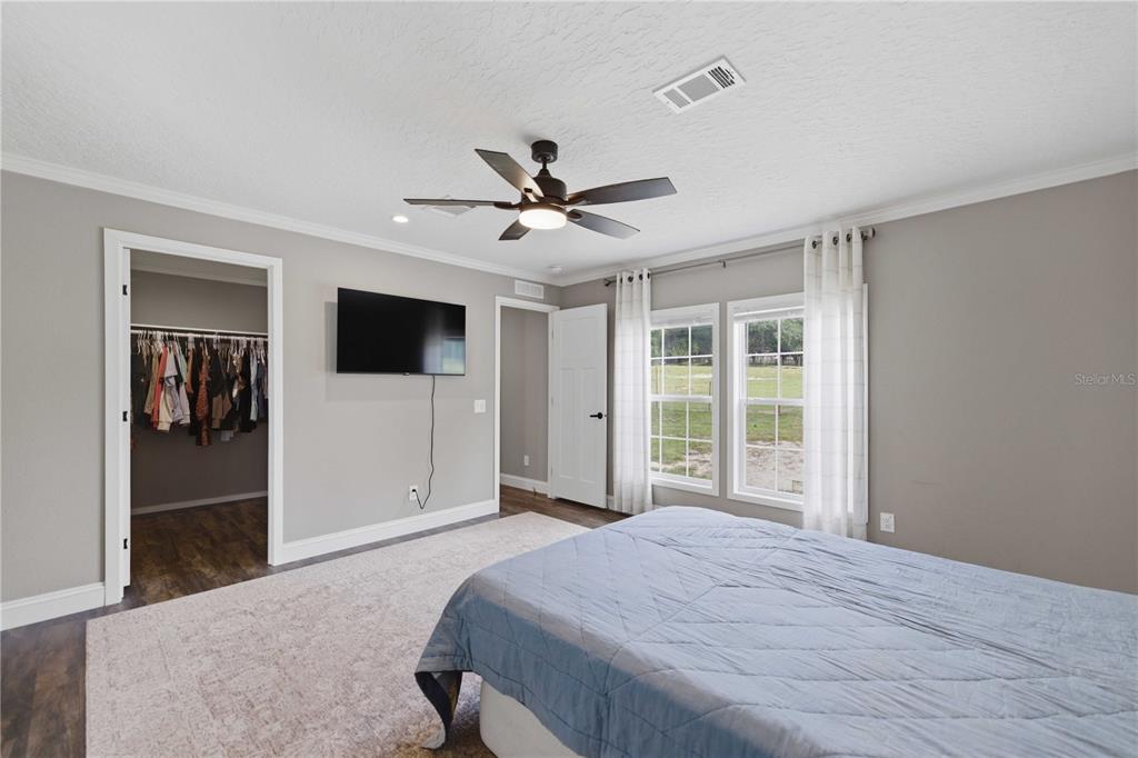14450 Southeast Sunset Harbor Road Weirsdale, FL 32195 - Photo 15 of 37