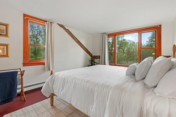 $2,400,000 | 55-56 Whitehouse Road, Loudon, NH 03307