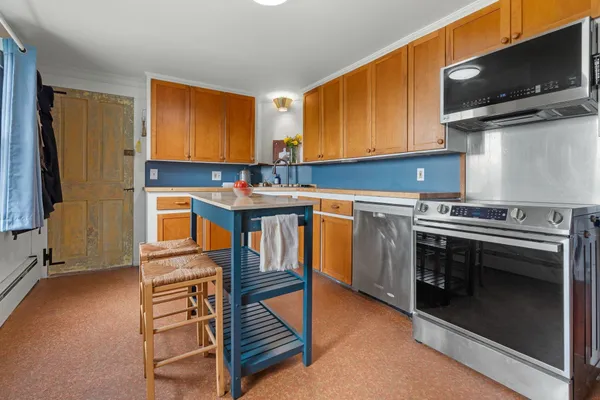 $2,400,000 | 55-56 Whitehouse Road, Loudon, NH 03307