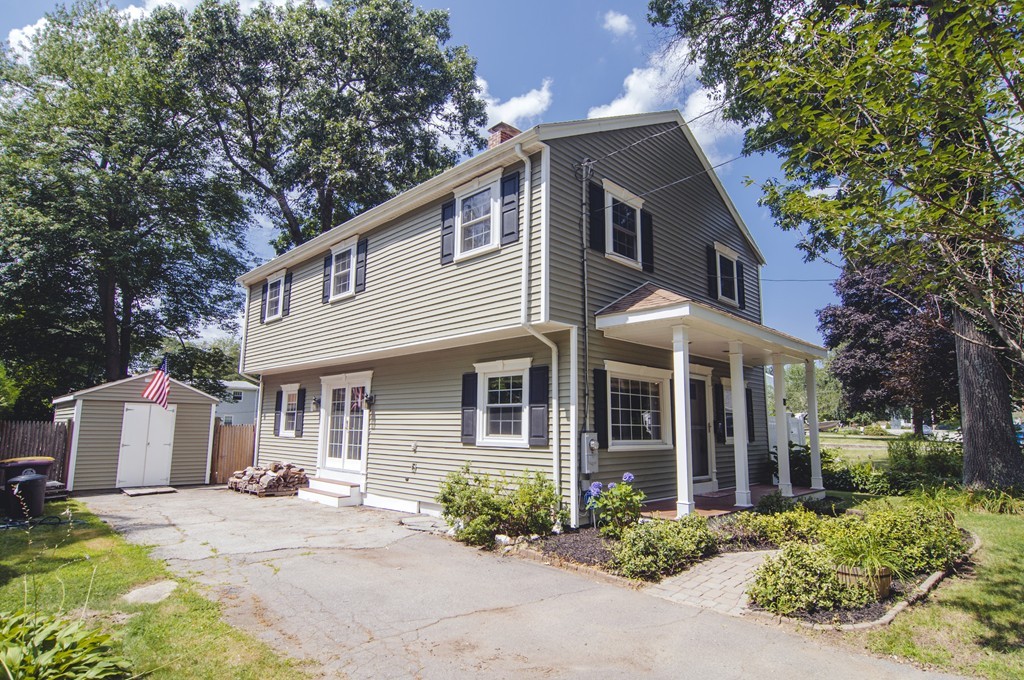 18 Kent Road Weymouth, MA 02190 - Photo 1 of 17