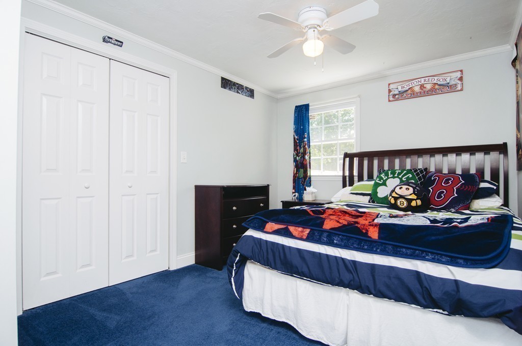 18 Kent Road Weymouth, MA 02190 - Photo 11 of 17