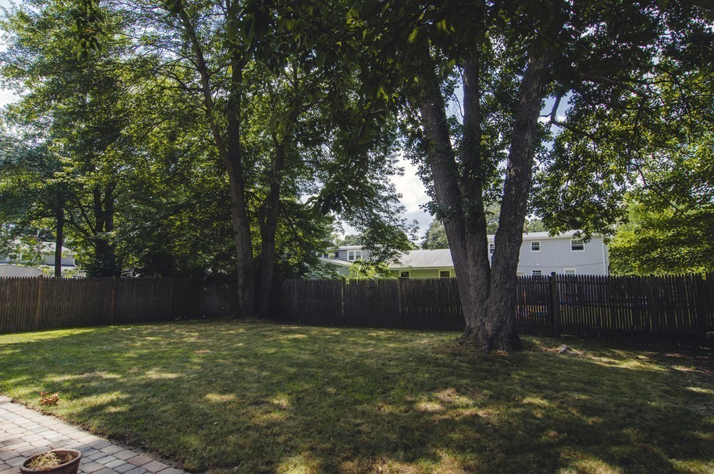 18 Kent Road Weymouth, MA 02190 - Photo 16 of 17