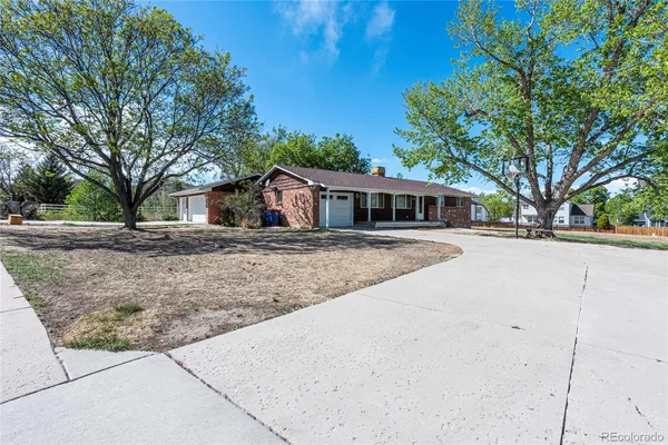 $695,000 | 1495 West 10th Avenue, Broomfield, CO 80020