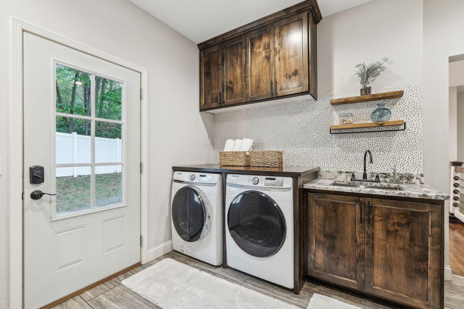 5078 Vine Hill Road Deephaven, MN 55331 - Photo 11 of 25