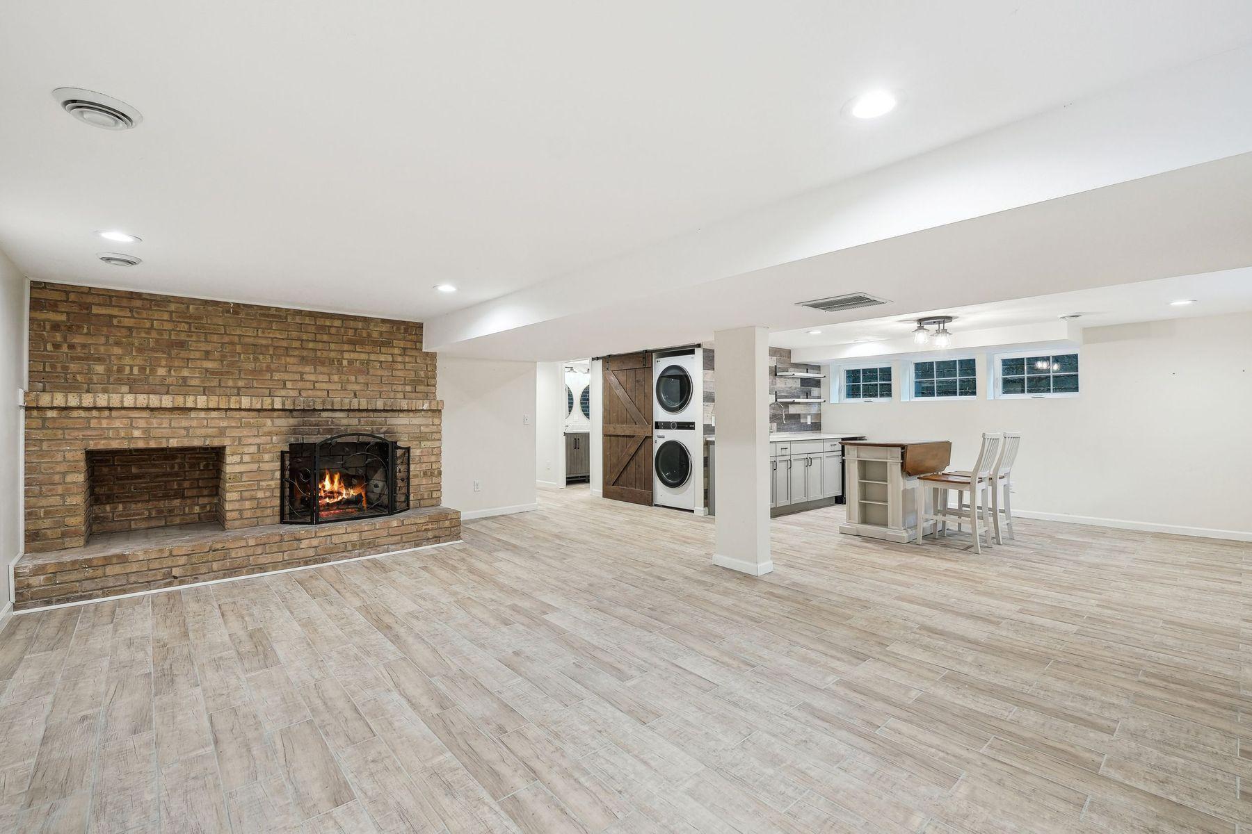 5078 Vine Hill Road Deephaven, MN 55331 - Photo 12 of 25