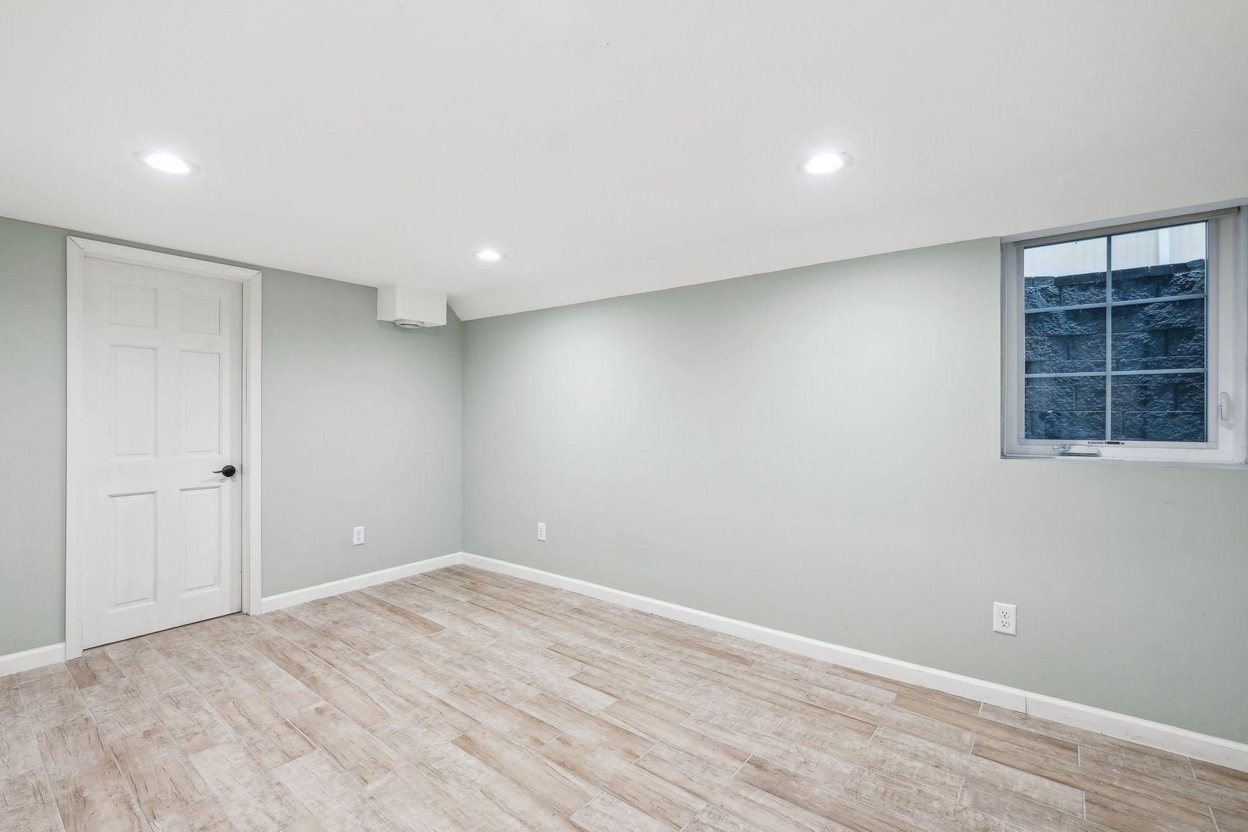 5078 Vine Hill Road Deephaven, MN 55331 - Photo 15 of 25