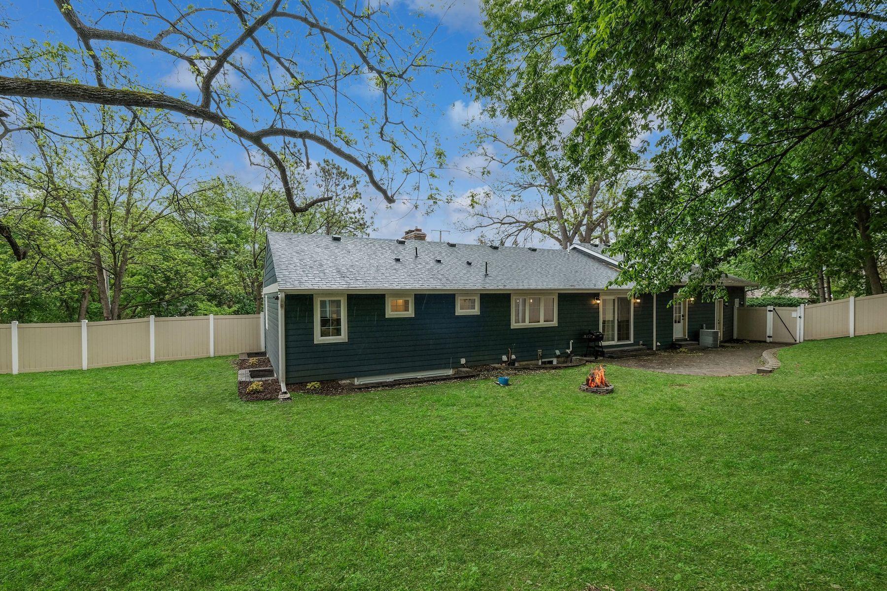 5078 Vine Hill Road Deephaven, MN 55331 - Photo 22 of 25