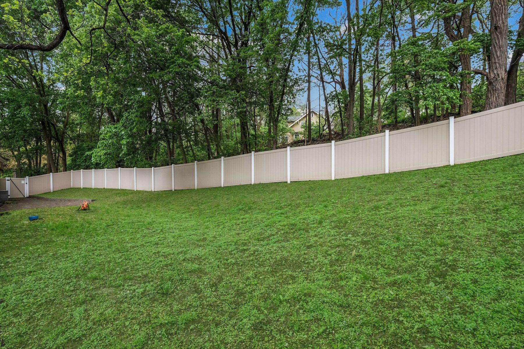 5078 Vine Hill Road Deephaven, MN 55331 - Photo 23 of 25