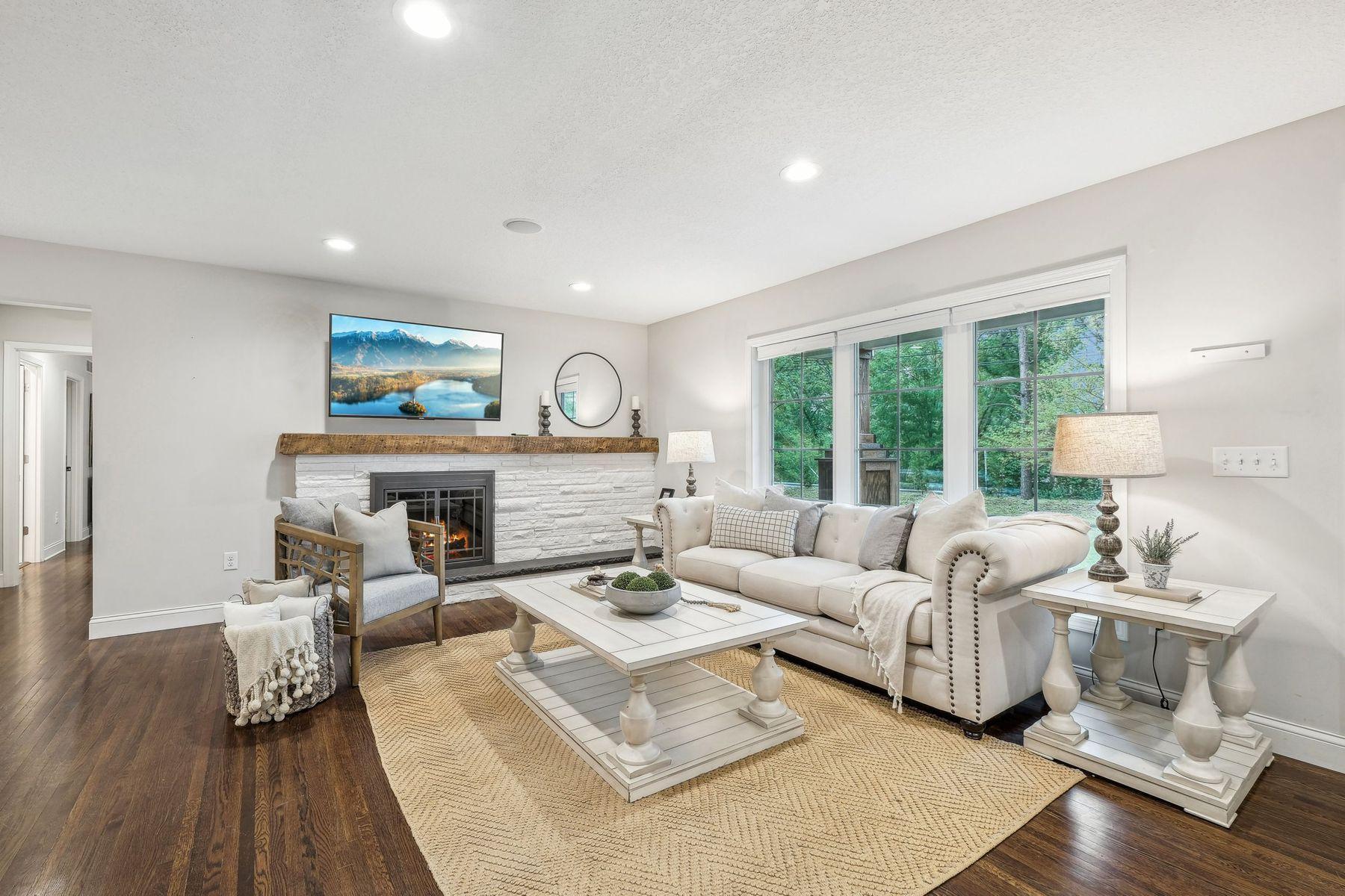 5078 Vine Hill Road Deephaven, MN 55331 - Photo 5 of 25