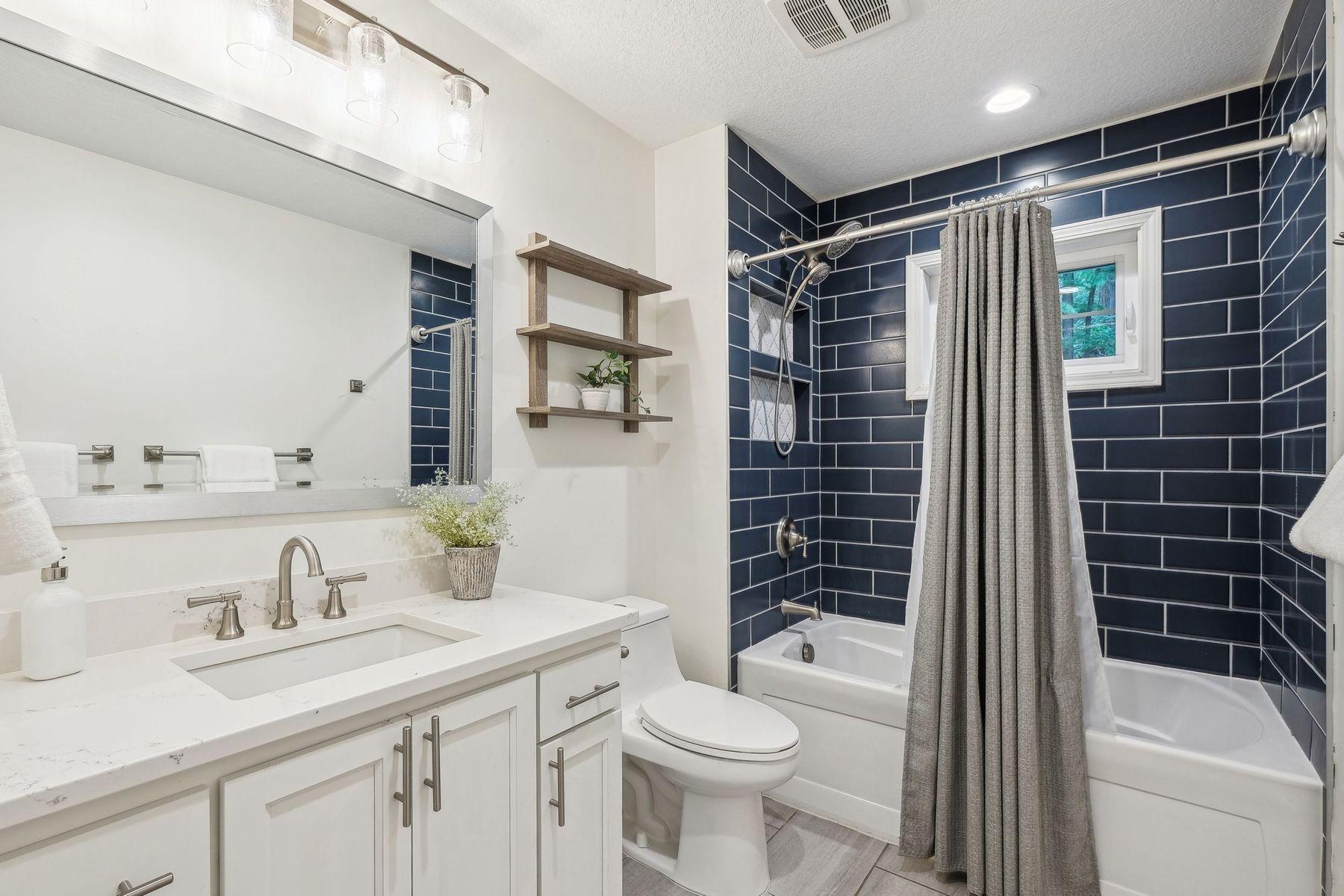 5078 Vine Hill Road Deephaven, MN 55331 - Photo 9 of 25