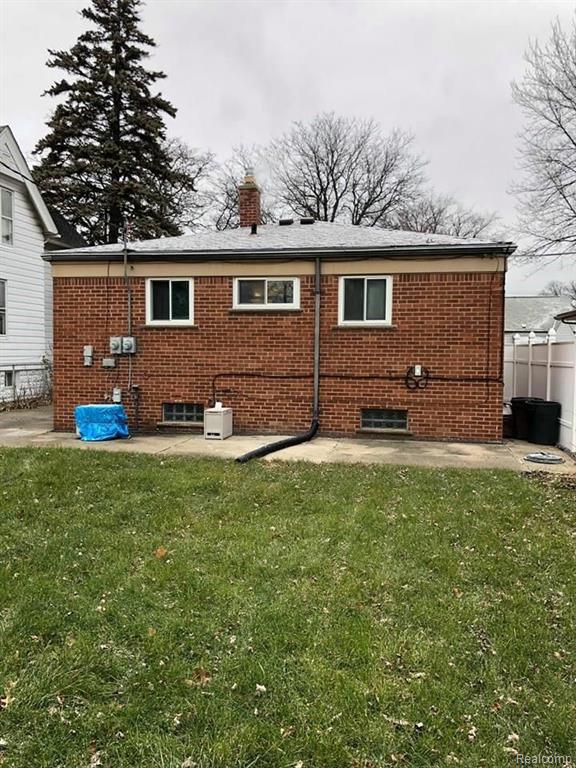 8458 Dale Center Line, MI 48015 - Photo 30 of 30
