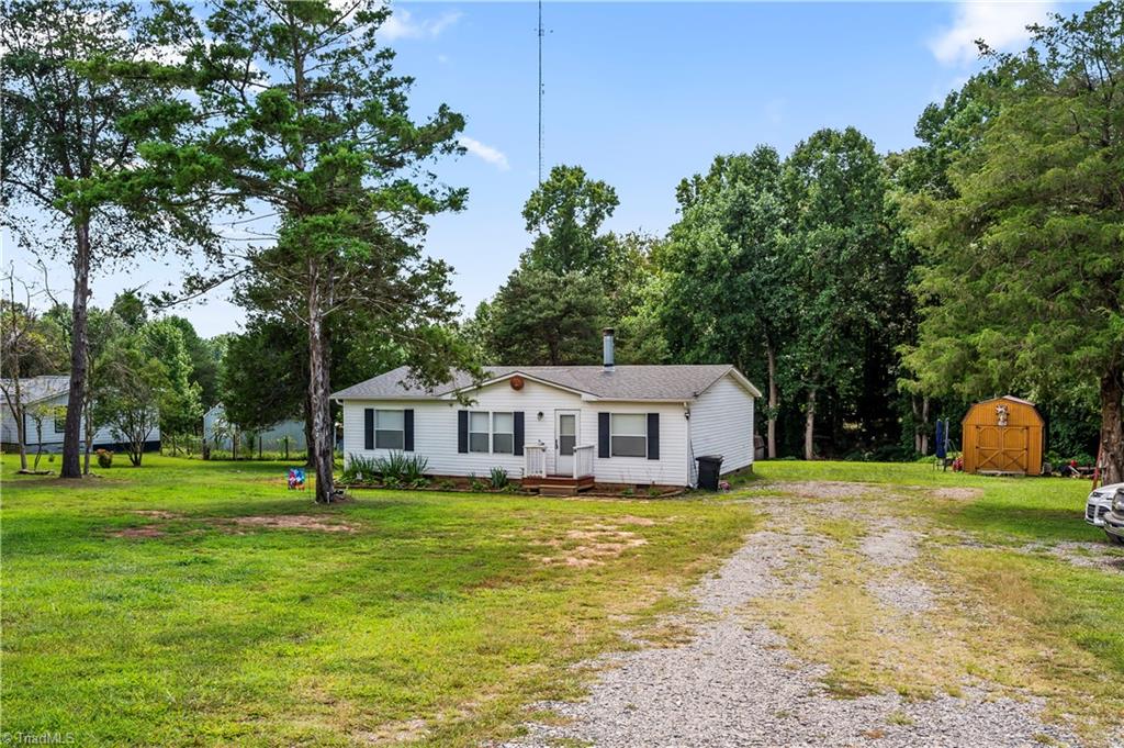 1024 North Ridge Road Yadkinville, NC 27055 - Photo 1 of 30 Gallery Image 1