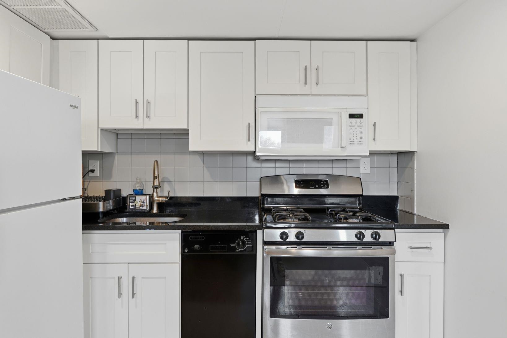 457 2nd Street, Unit 6 Hoboken, NJ 07030 - Photo 5 of 14
