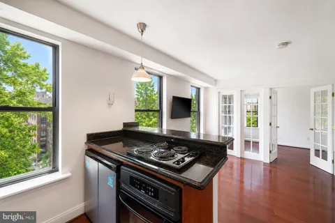 $249,000 | 1125 12th Street Northwest, Unit 64, Washington, DC 20005