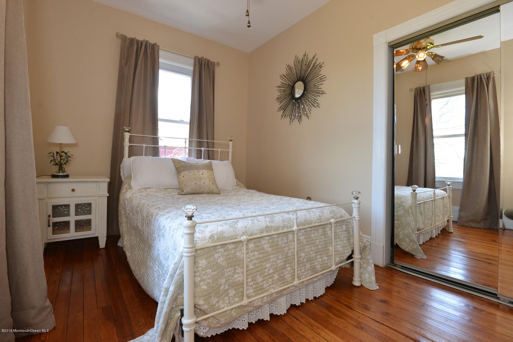 35 Rumson Road Rumson, NJ 07760 - Photo 23 of 49 Guest Bedroom