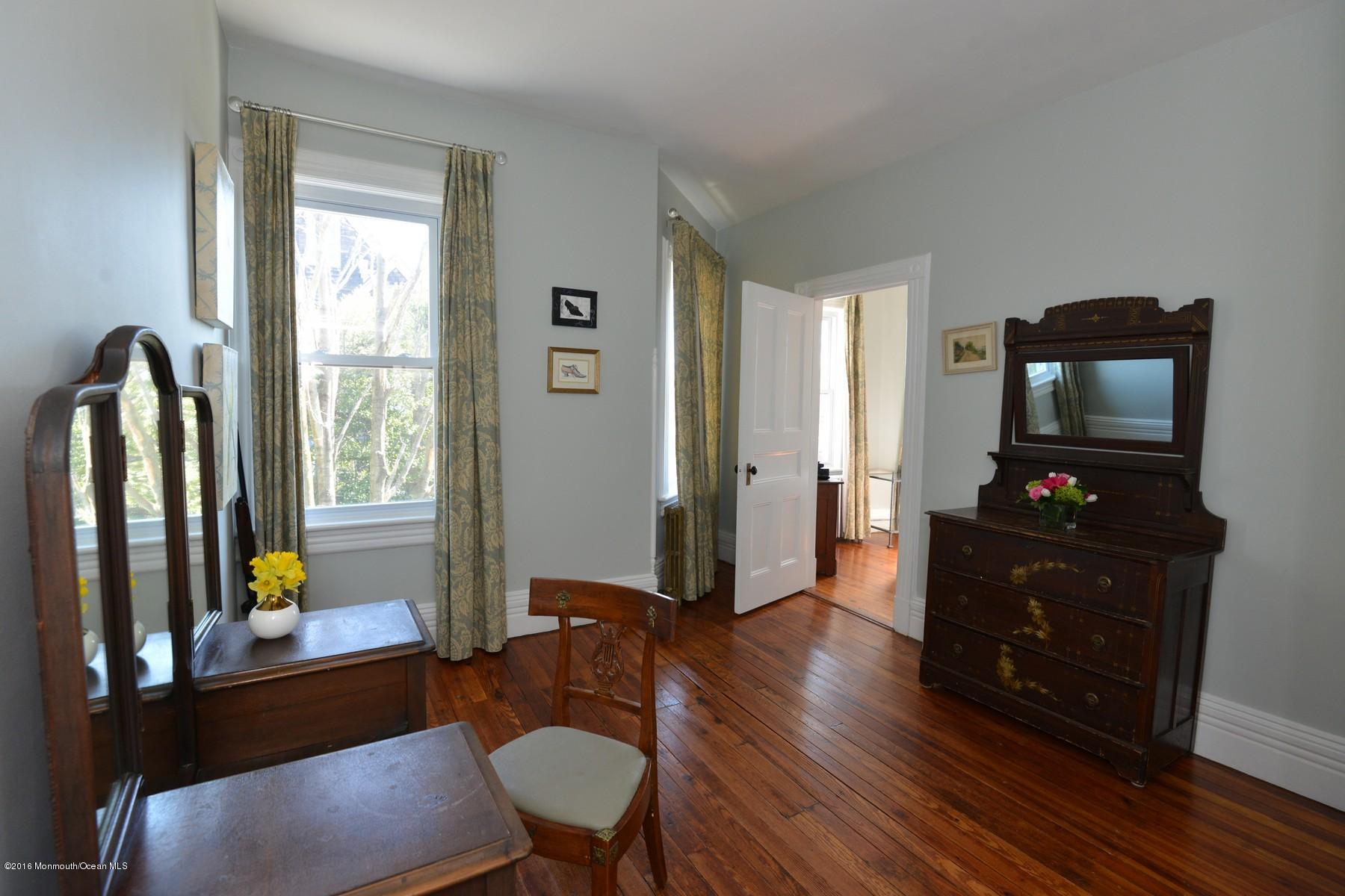 35 Rumson Road Rumson, NJ 07760 - Photo 25 of 49 Master sitting room