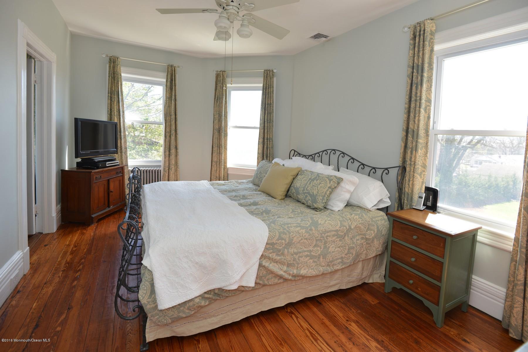 35 Rumson Road Rumson, NJ 07760 - Photo 26 of 49 Master bedroom