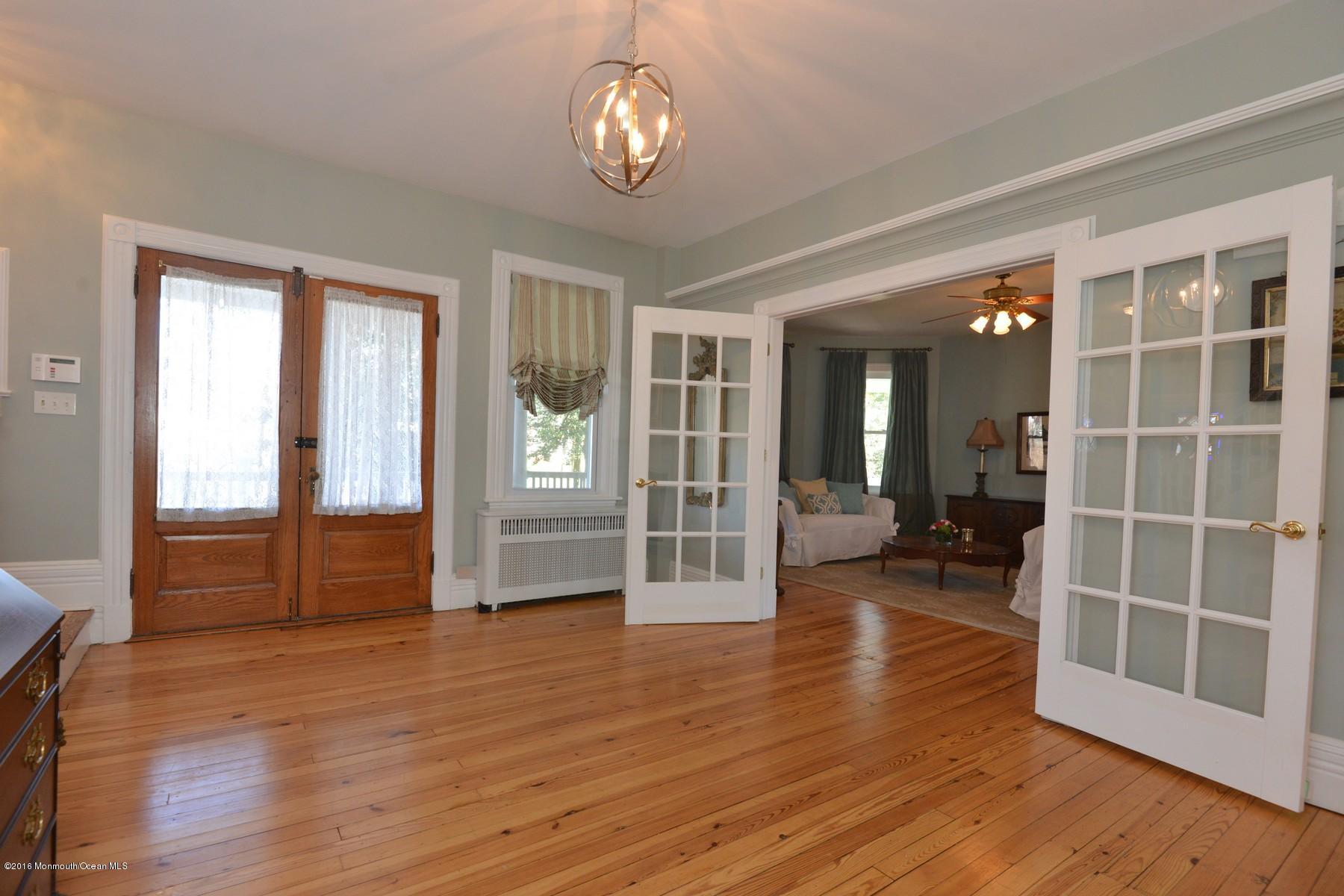 35 Rumson Road Rumson, NJ 07760 - Photo 9 of 49 ENTRY 2