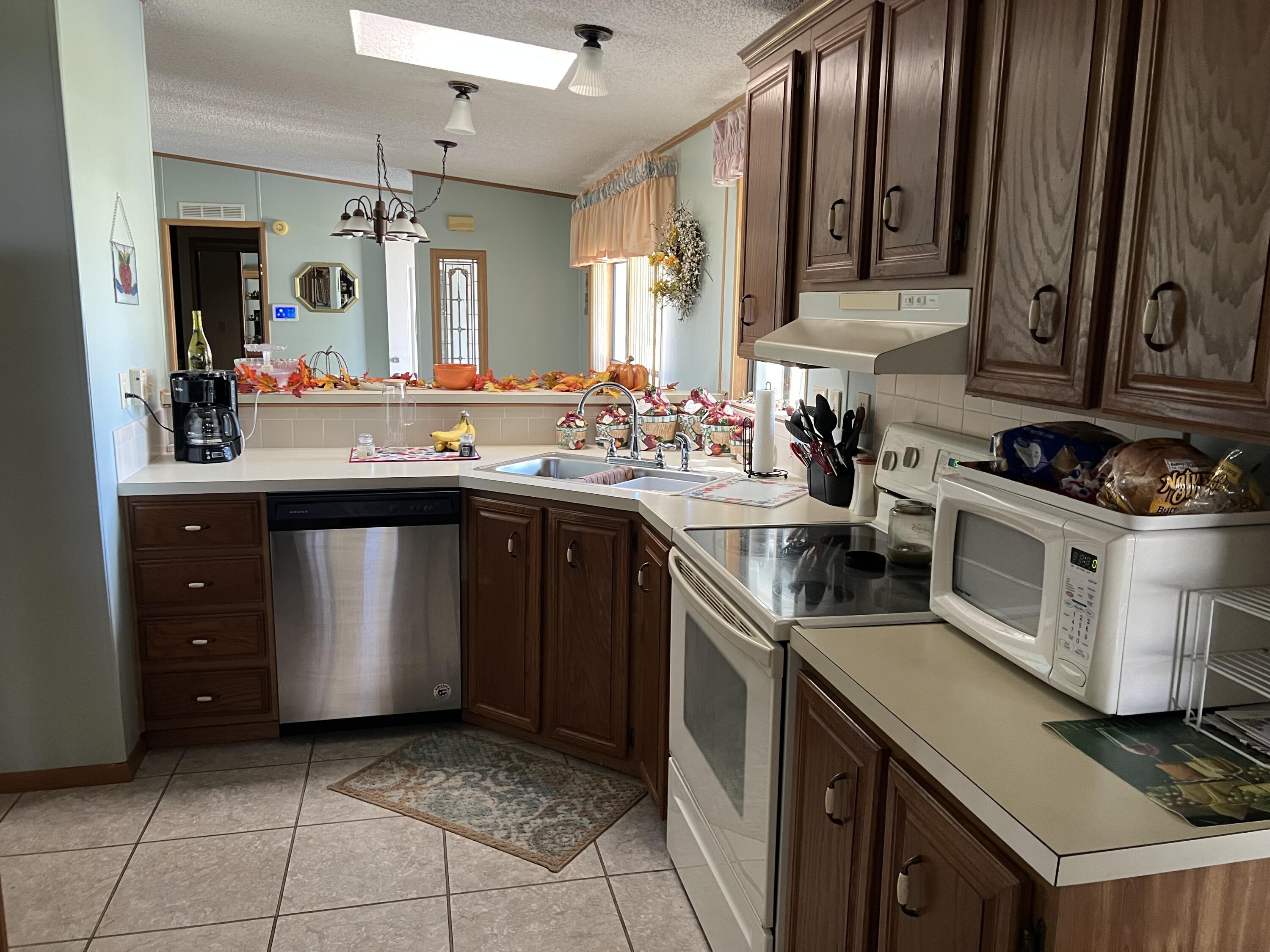 1017 Jordan Loop Okeechobee, FL 34974 - Photo 24 of 28 IMG-6667