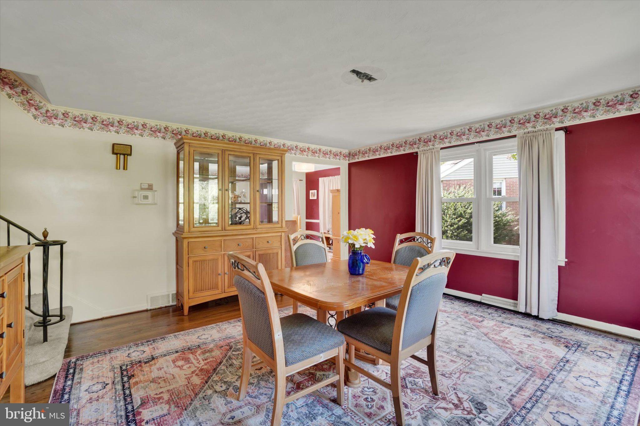 3310 Edenbridge Road York, PA 17402 - Photo 2 of 26 Gallery Image 2