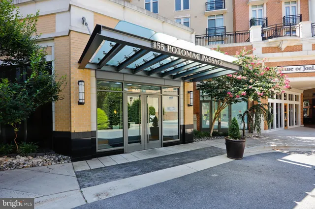 $475,000 | 155 Potomac Passage, Unit 413, National Harbor, MD 20745