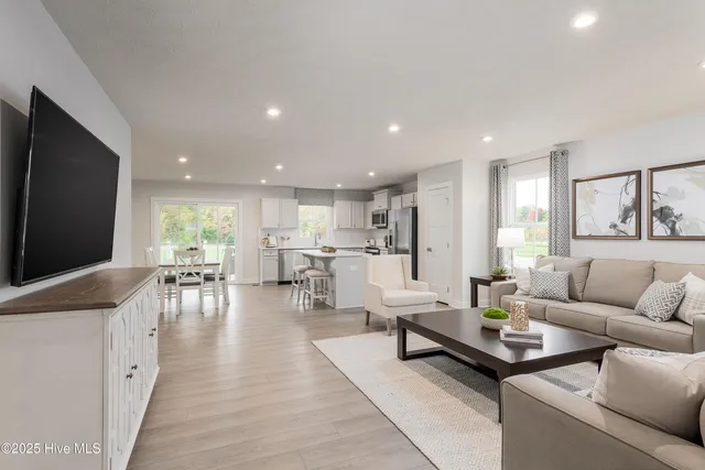 $329,990 | 4073 Farmfield Drive, Leland, NC 28451