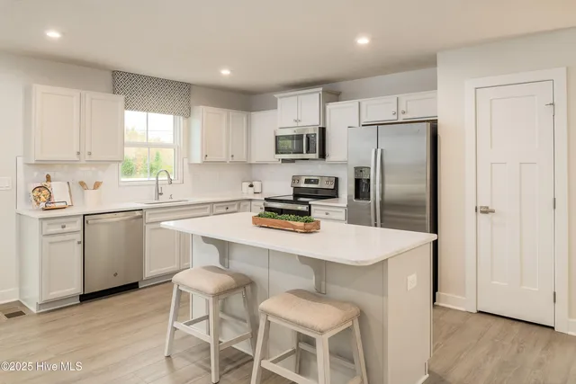 $329,990 | 4073 Farmfield Drive, Leland, NC 28451