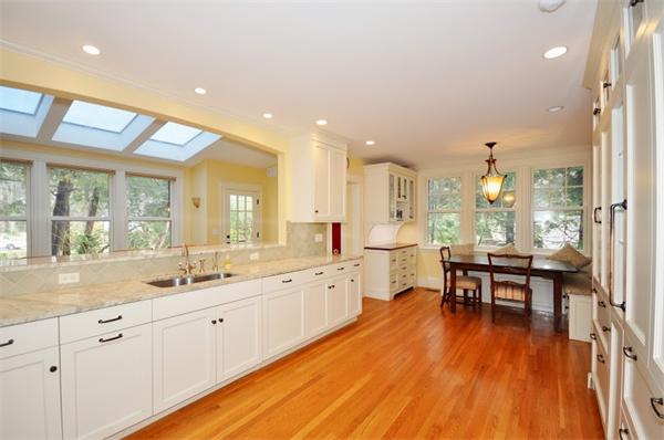 64 Spooner Road Brookline, MA 02467 - Photo 4 of 24