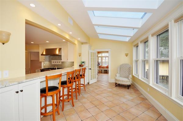 64 Spooner Road Brookline, MA 02467 - Photo 8 of 24
