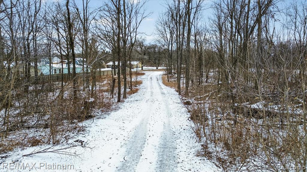 2670 East Maple Road Milford, MI 48381 - Photo 55 of 61 Gallery Image 55