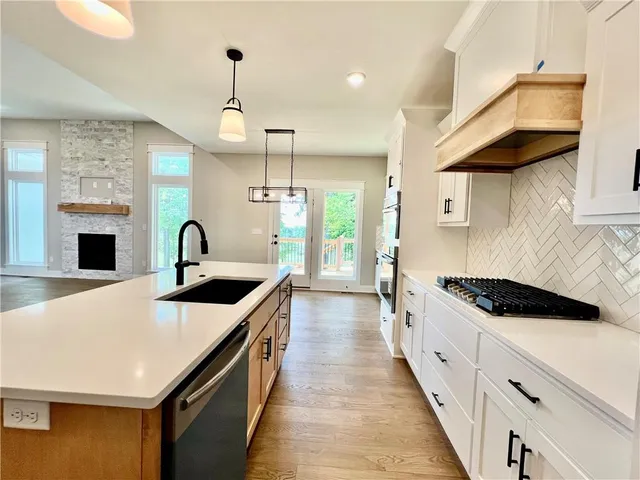 $551,400 | 1909 Longview Drive, Liberty, MO 64068