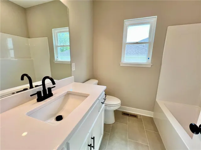 $551,400 | 1909 Longview Drive, Liberty, MO 64068